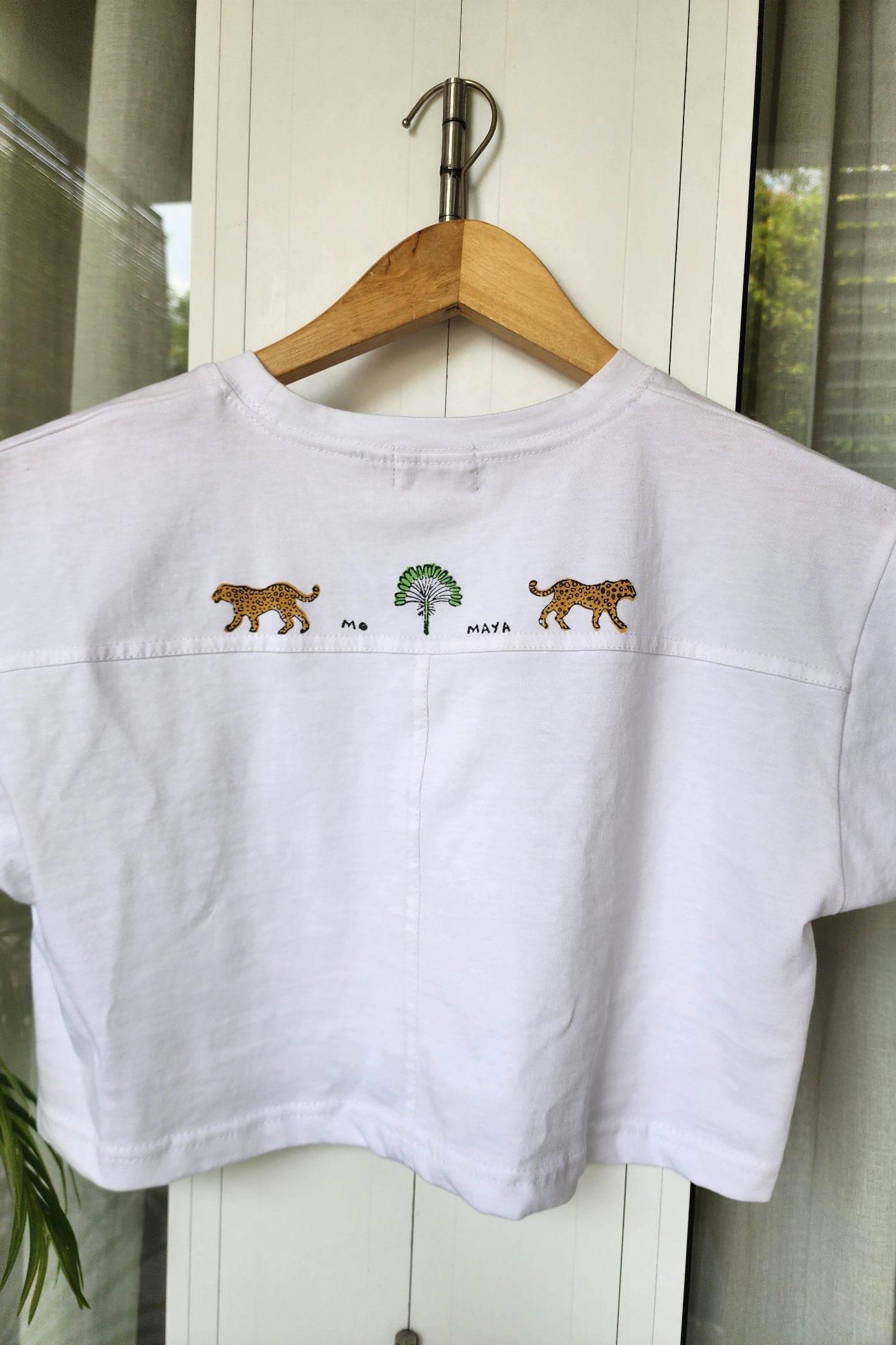 Crop T-shirt (Golden Leopard)