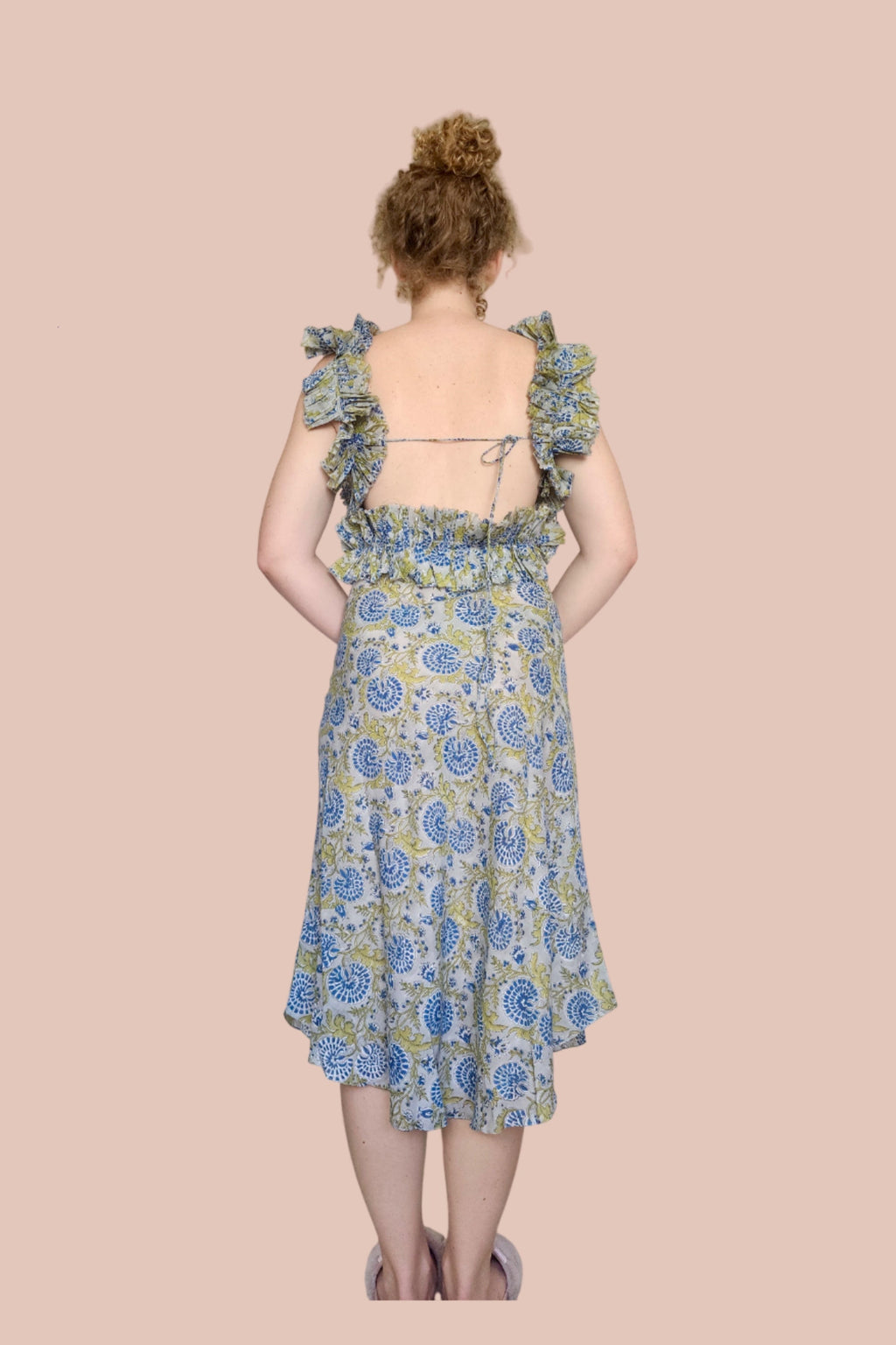 Ruffle backless dress