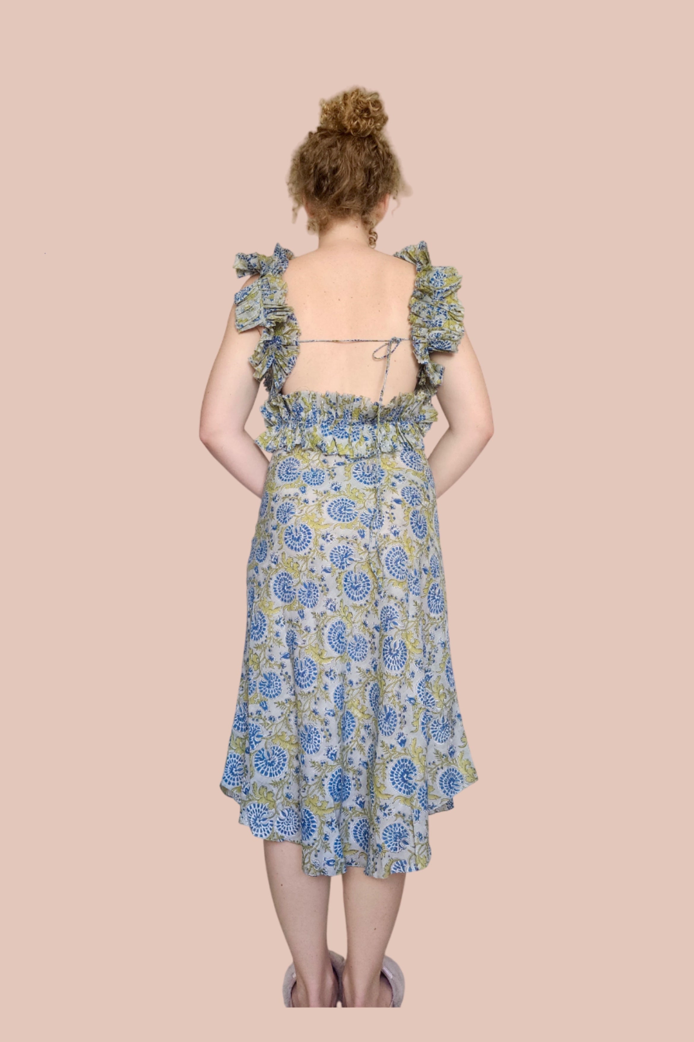 Ruffle backless dress
