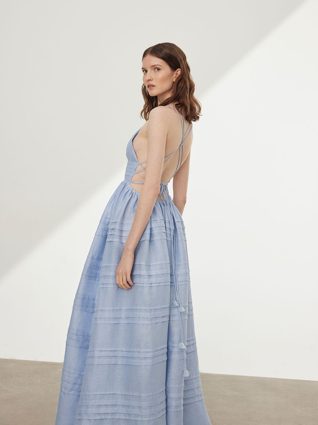 Delphinium linen