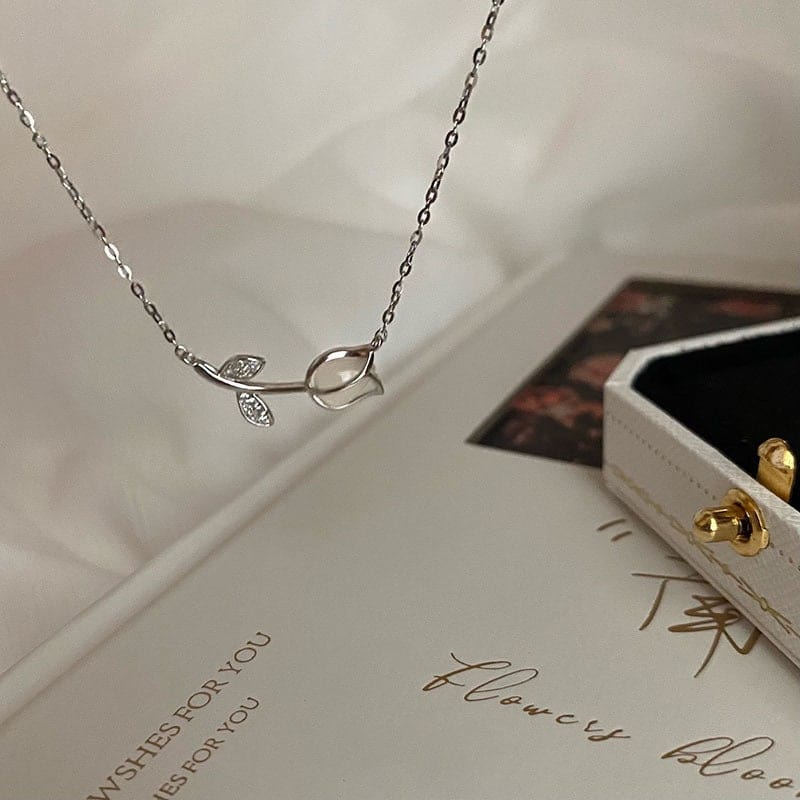 Dainty CZ Inlaid Natural Opal Tulip Chain Necklace