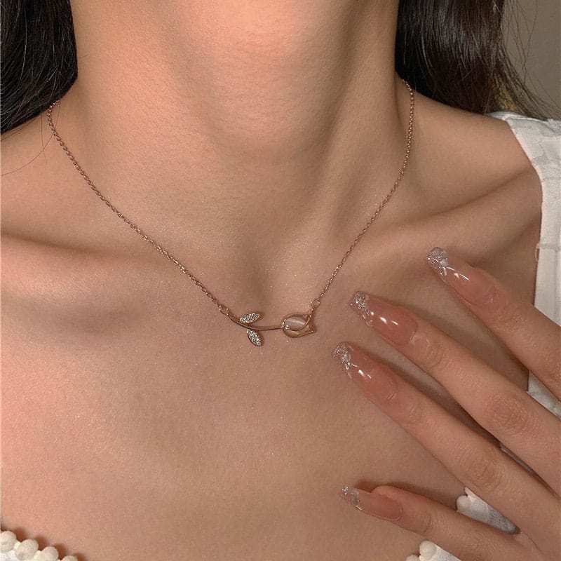 Dainty CZ Inlaid Natural Opal Tulip Chain Necklace